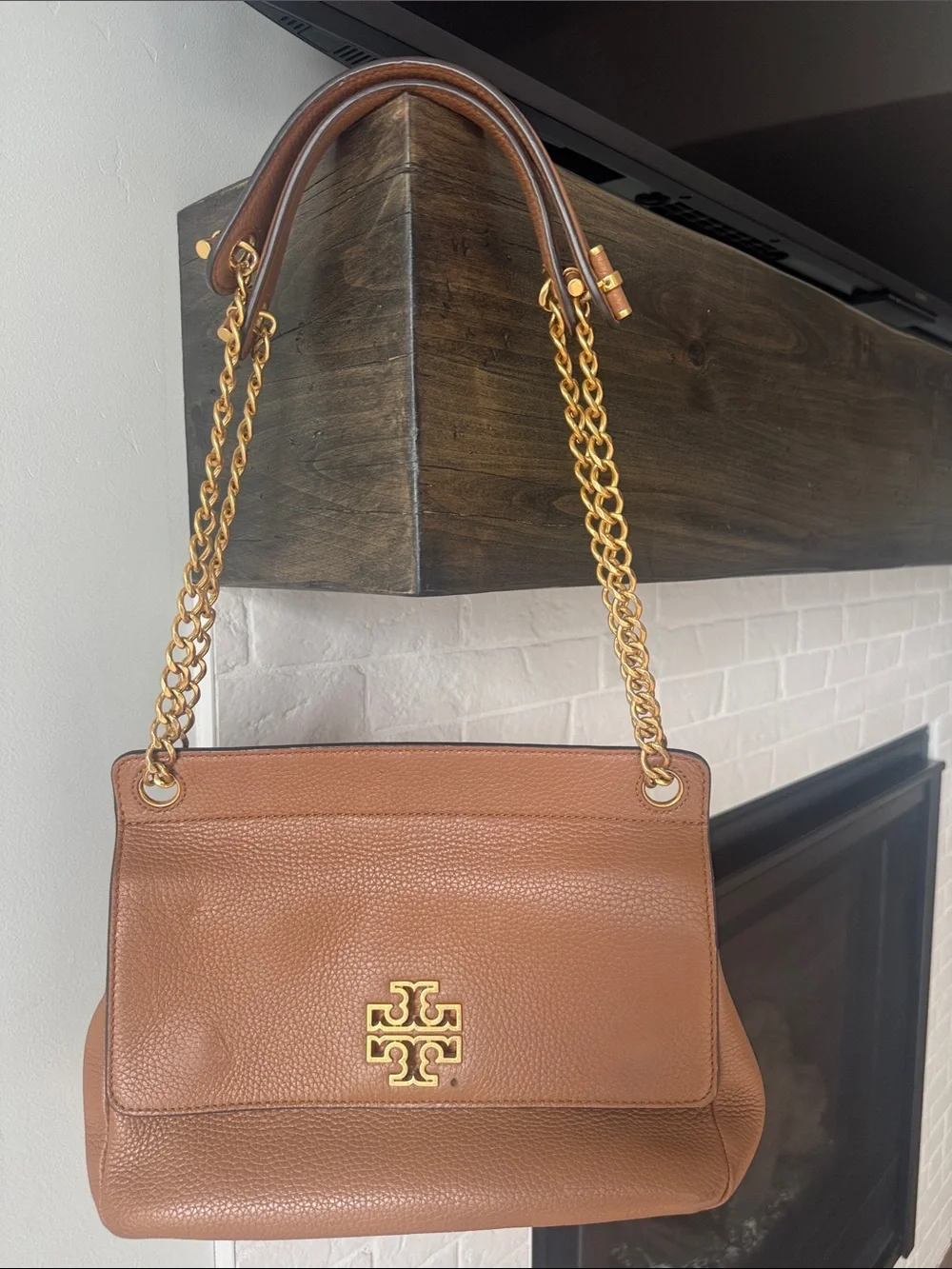 Tory Burch Tan Pebbled Leather Shoulder Bag with Gold Hardware